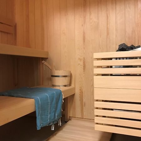 Lichtdurchflutete Ferienwohnung Mit Panorama-Sicht Und Schwimmbad/Sauna Muralto Exterior foto